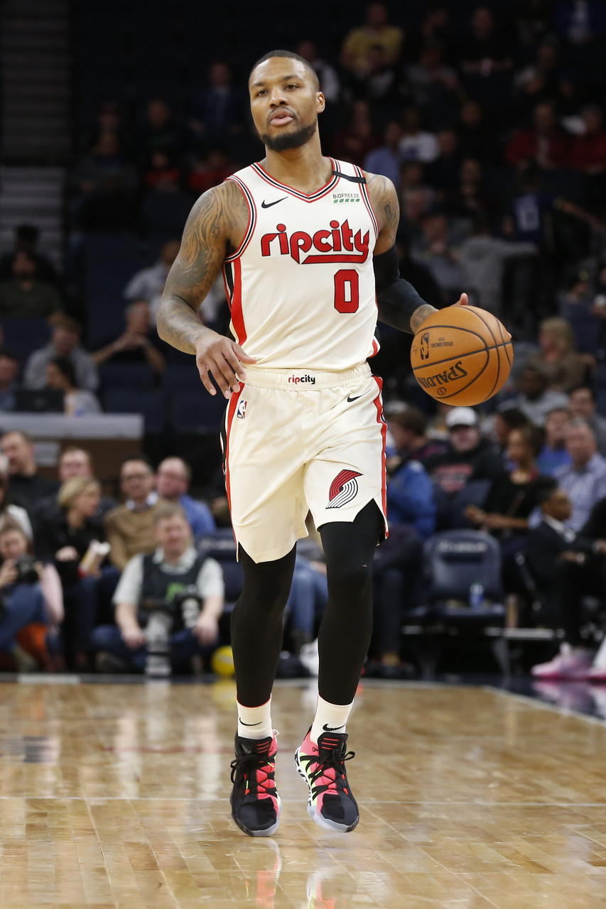 她通过敏捷 她通过敏捷